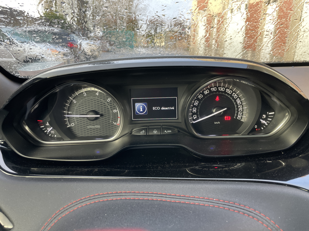 Peugeot 208 — 27