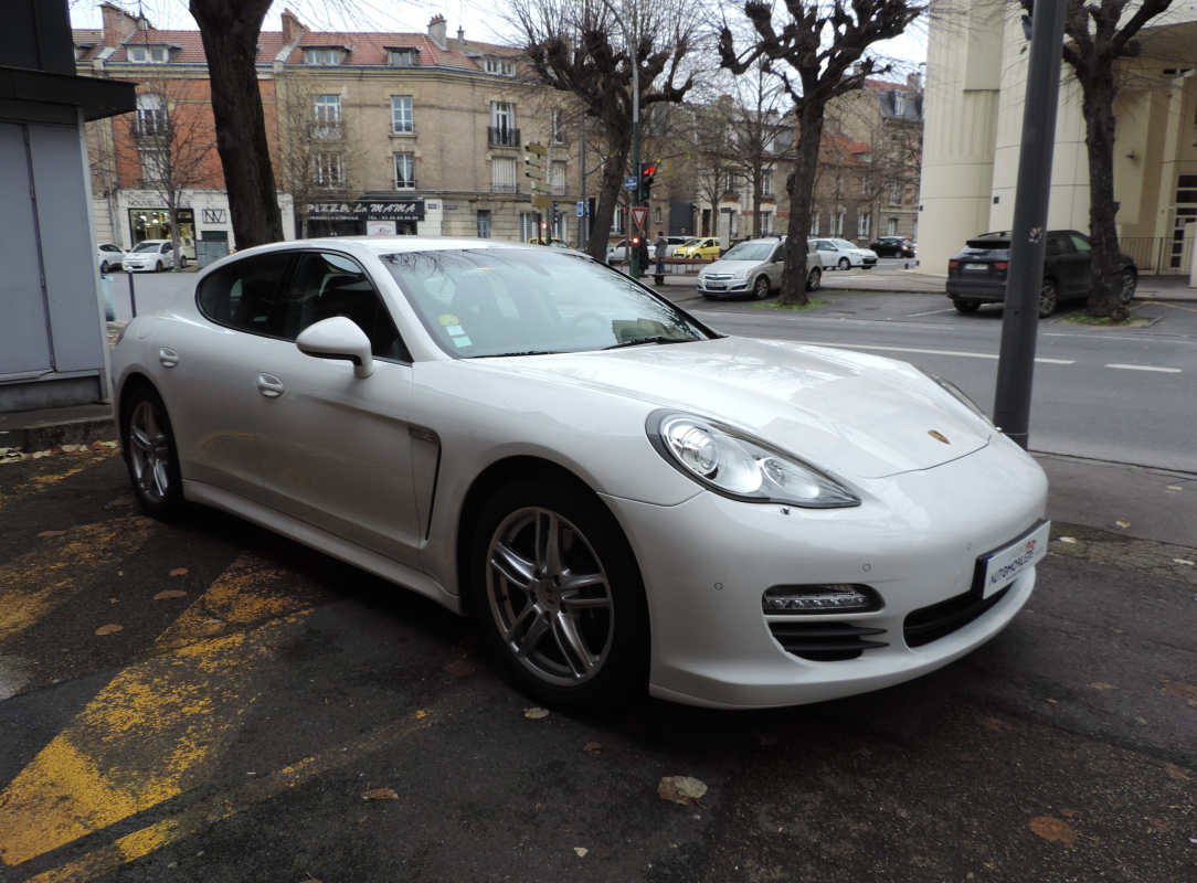 Porsche Panamera — 3