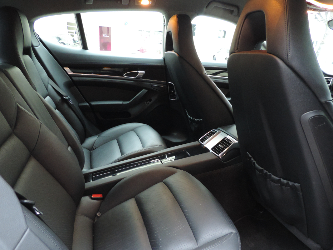 Porsche Panamera — 10