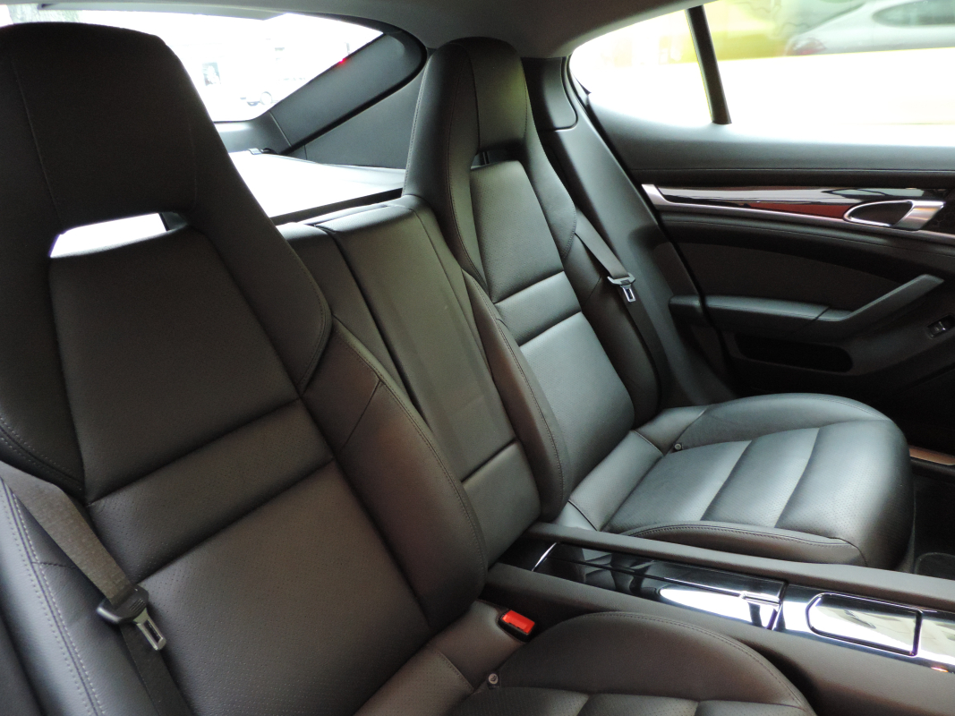 Porsche Panamera — 11