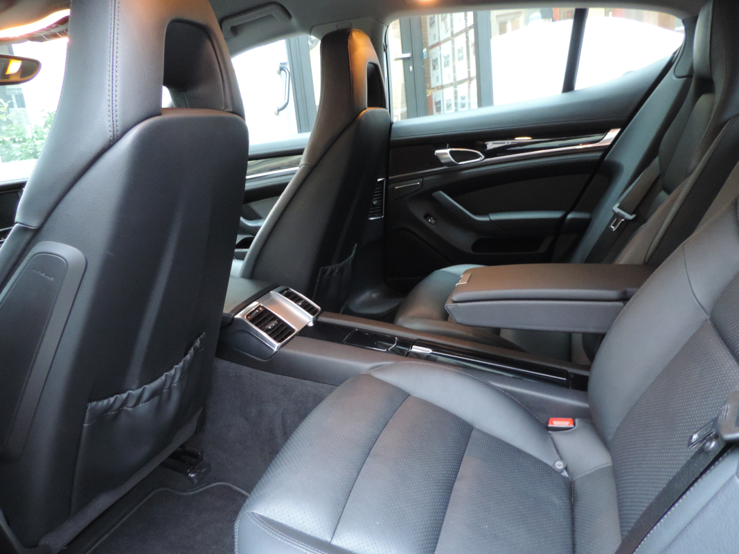 Porsche Panamera — 14