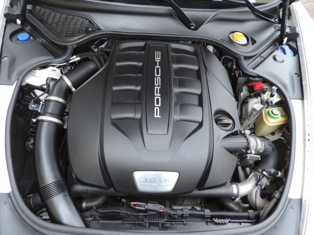 Porsche Panamera — 30