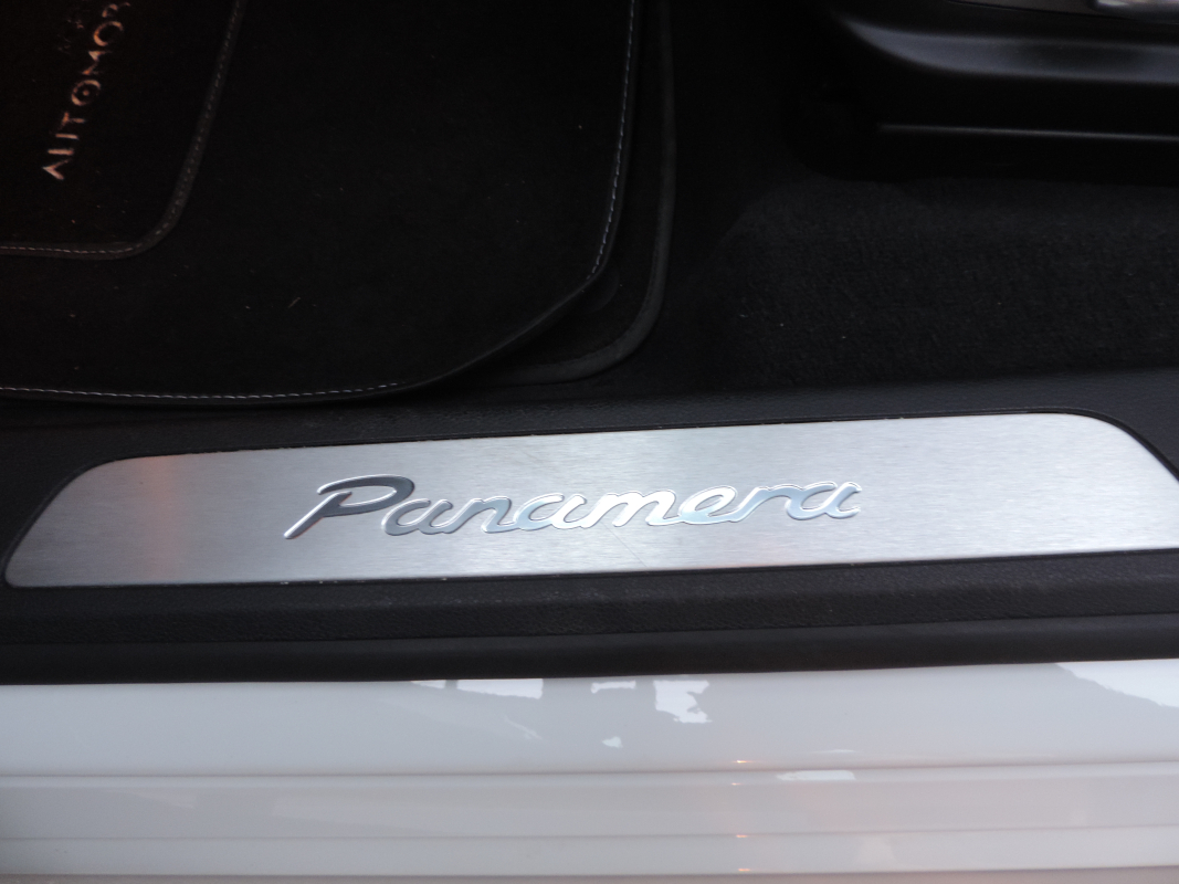 Porsche Panamera — 35