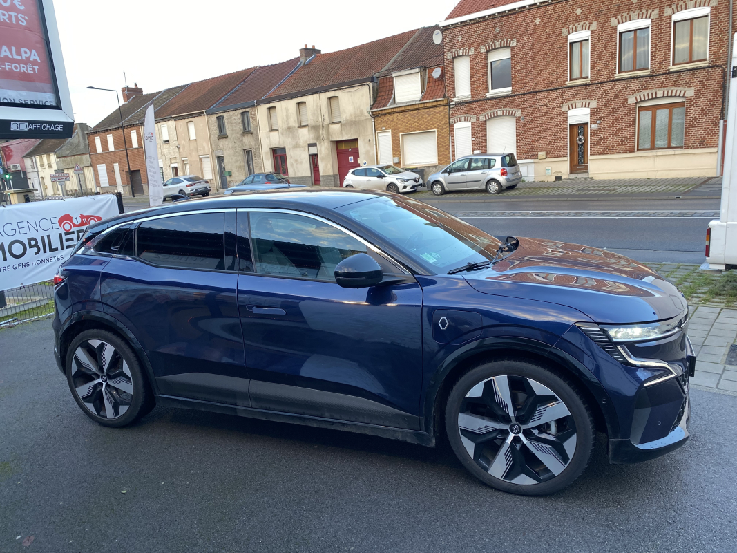 Renault Megane — 6