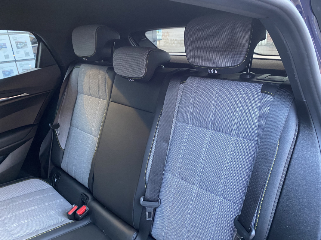 Renault Megane — 33