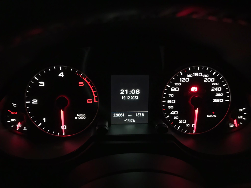Audi Q5 — 14