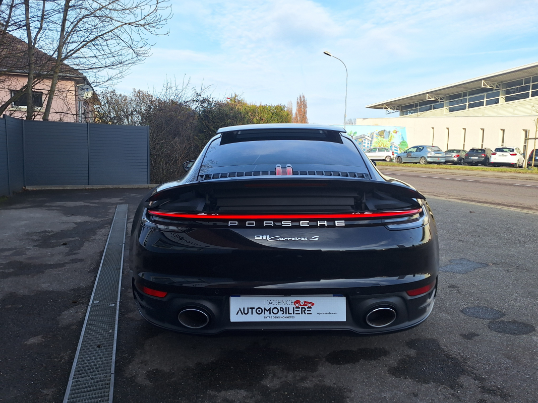 Porsche 911 — 6