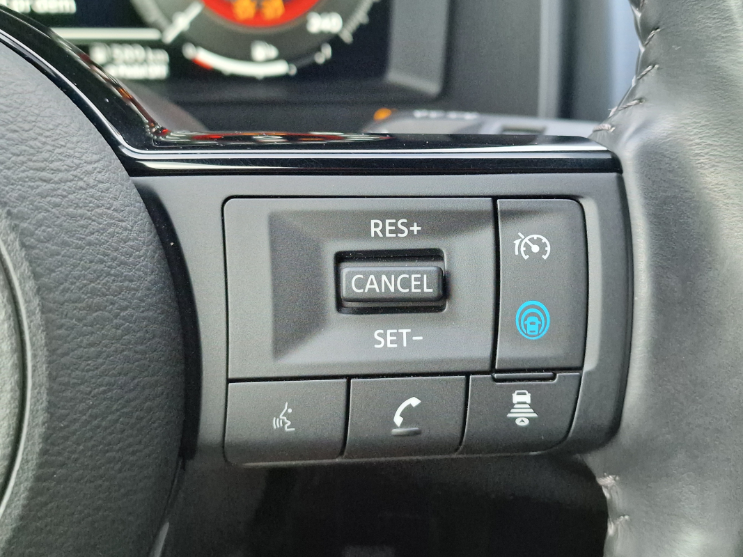 Nissan Qashqai — 11