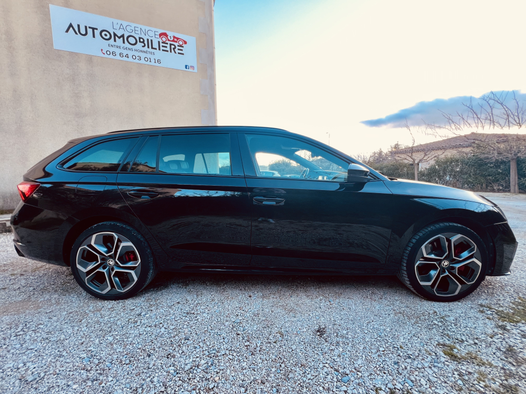 Skoda Octavia Combi — 9