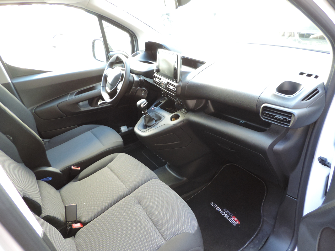 Peugeot Partner — 12