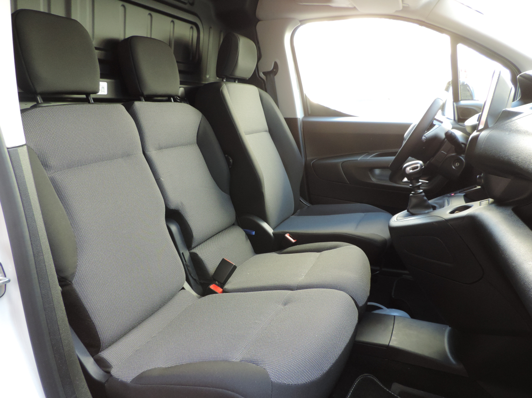 Peugeot Partner — 13