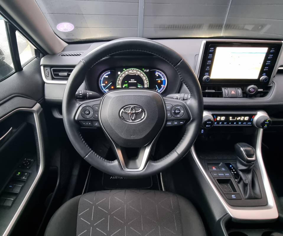 Toyota RAV4 — 10