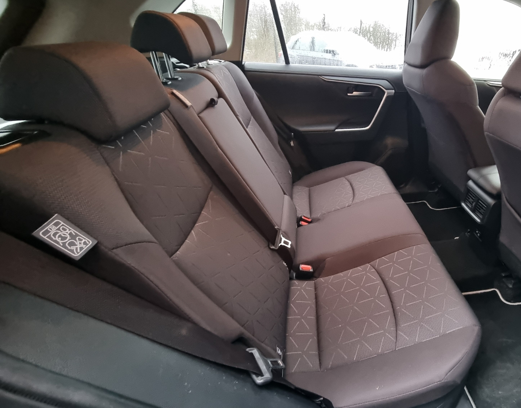 Toyota RAV4 — 15