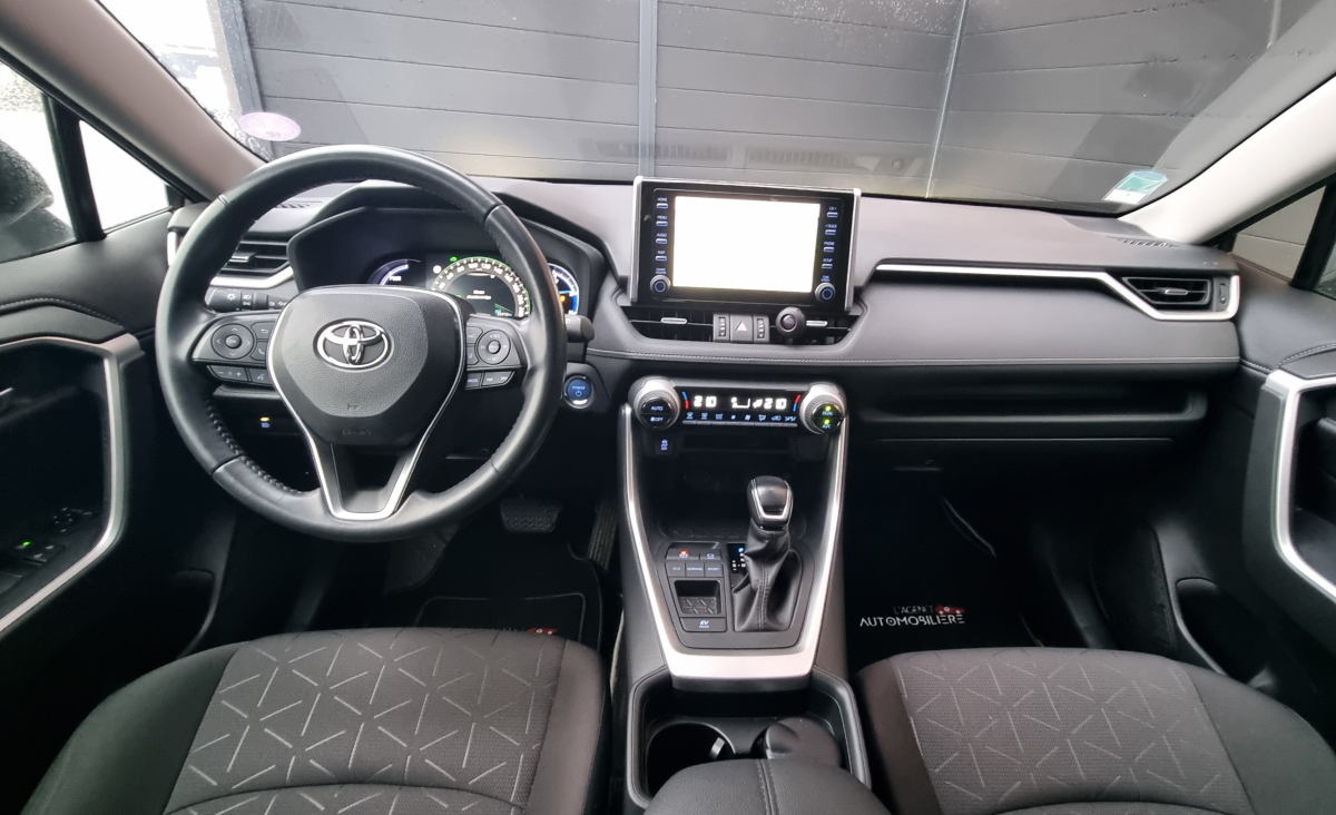 Toyota RAV4 — 11