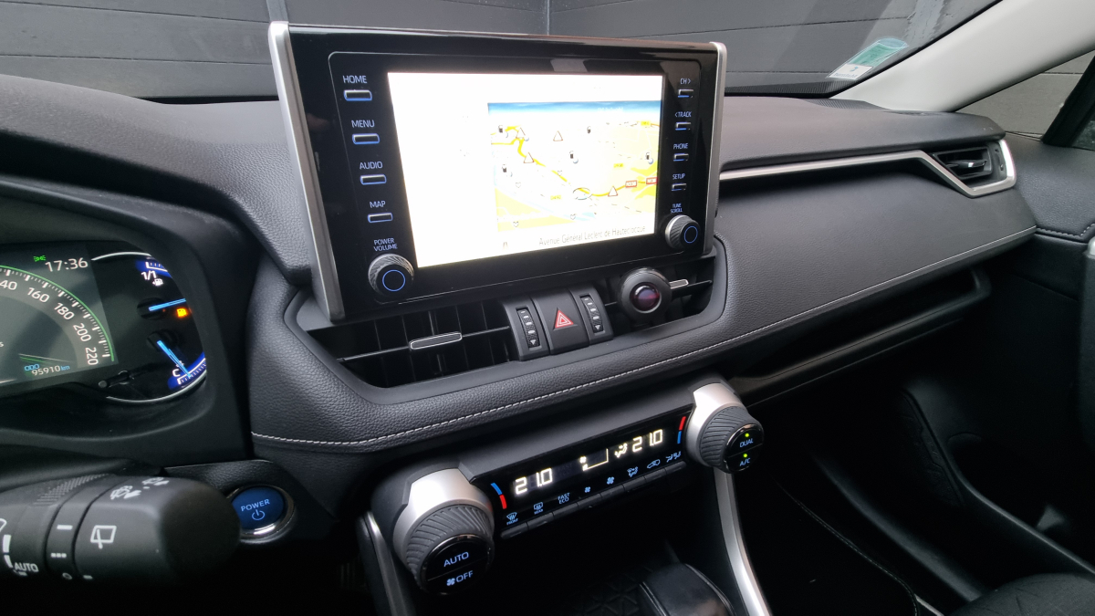 Toyota RAV4 — 18