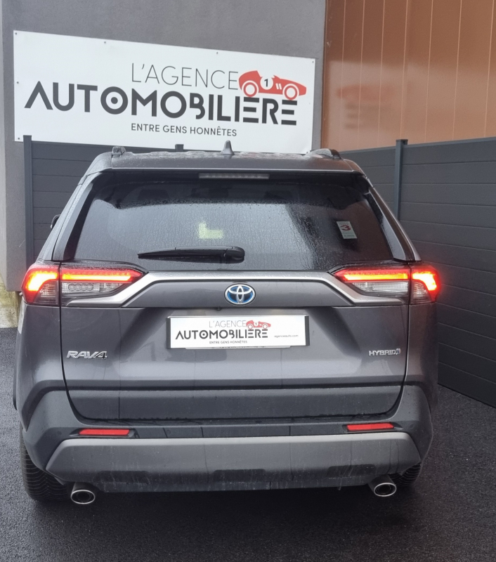 Toyota RAV4 — 8