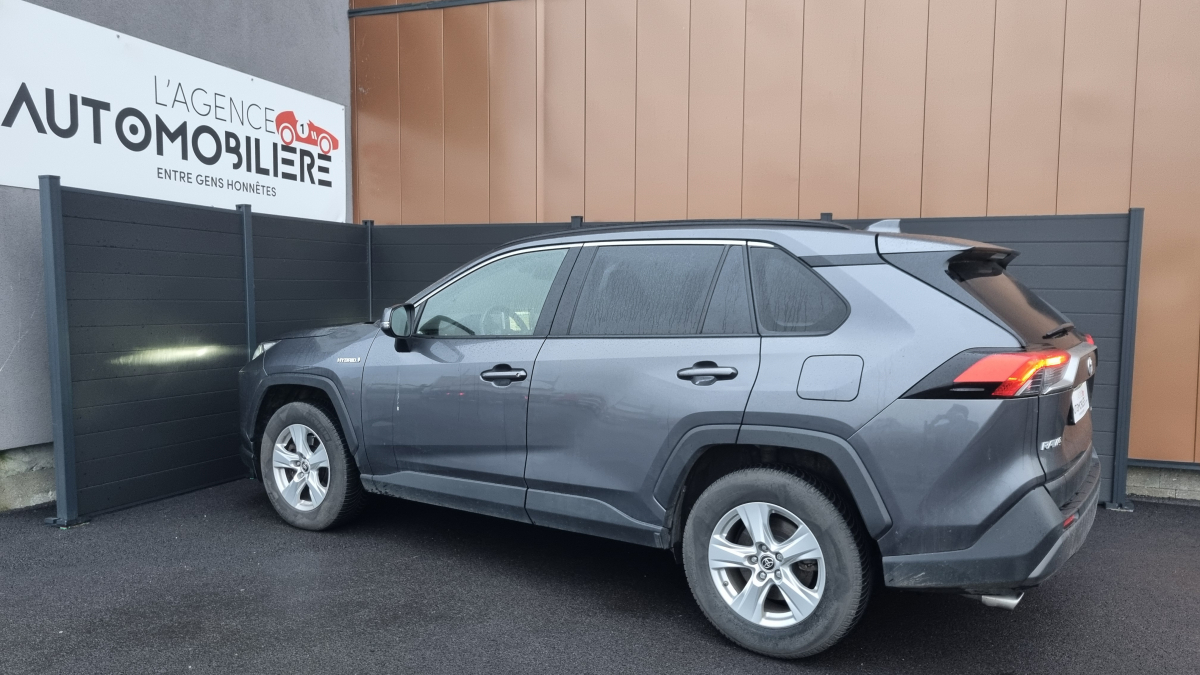 Toyota RAV4 — 6