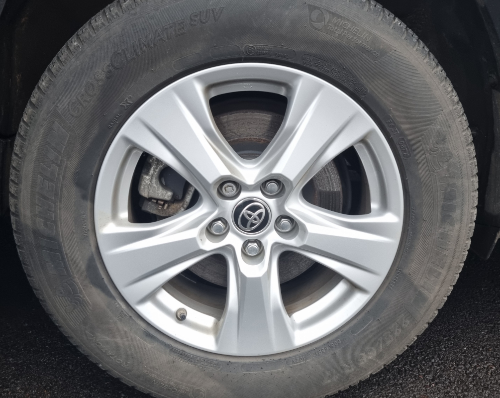 Toyota RAV4 — 32