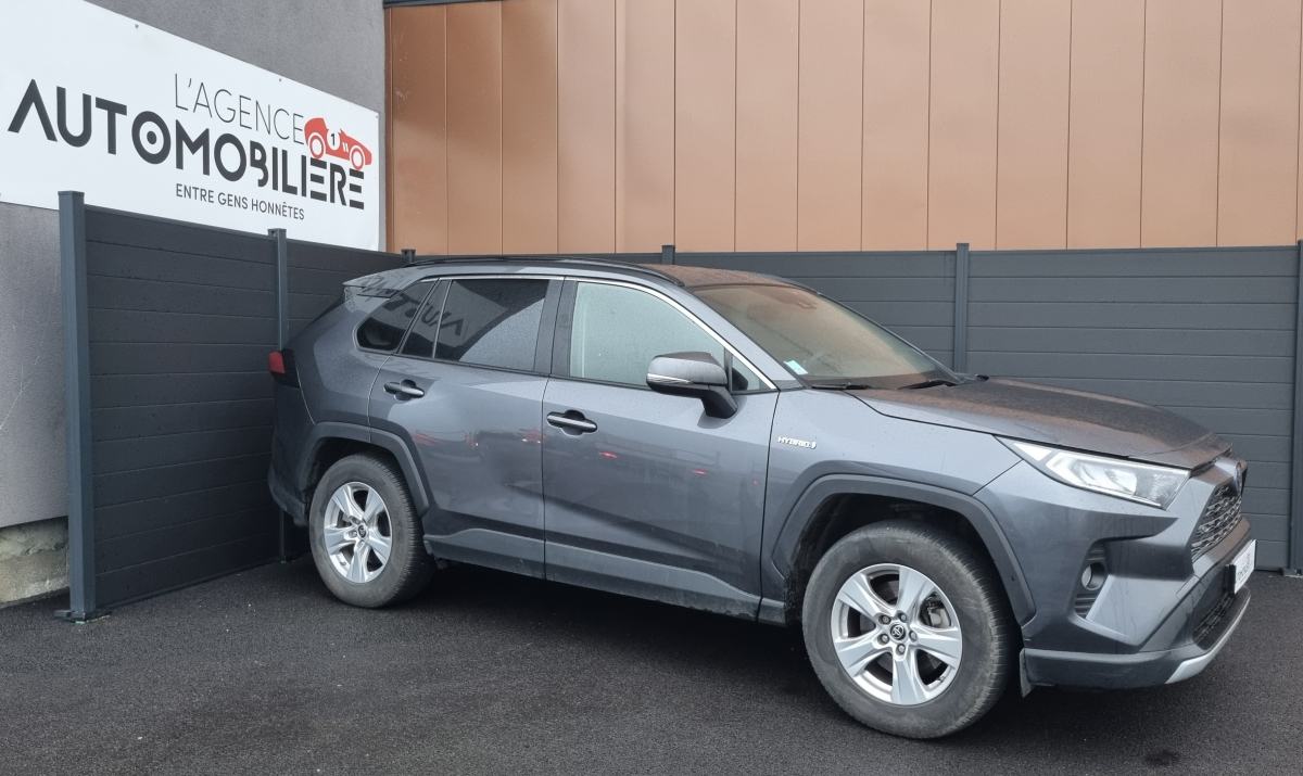 Toyota RAV4 — 3