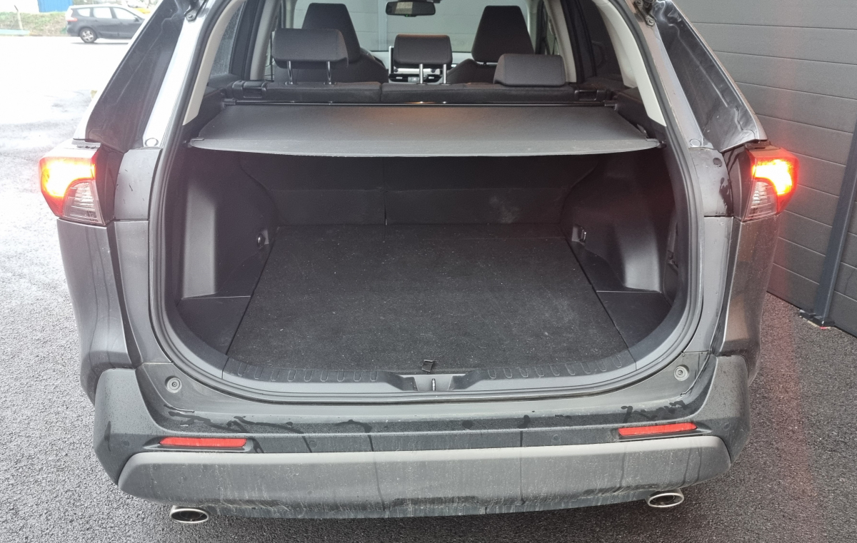 Toyota RAV4 — 9