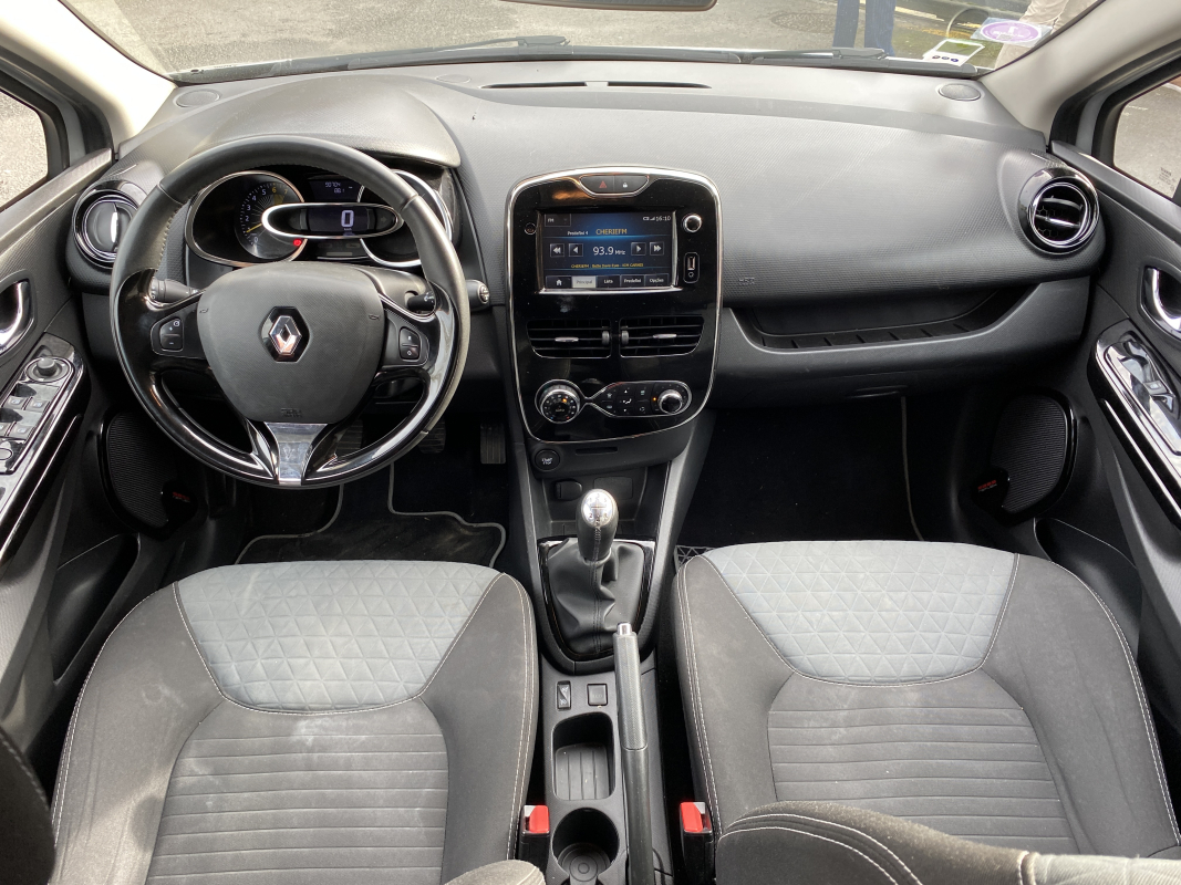 Renault Clio — 11