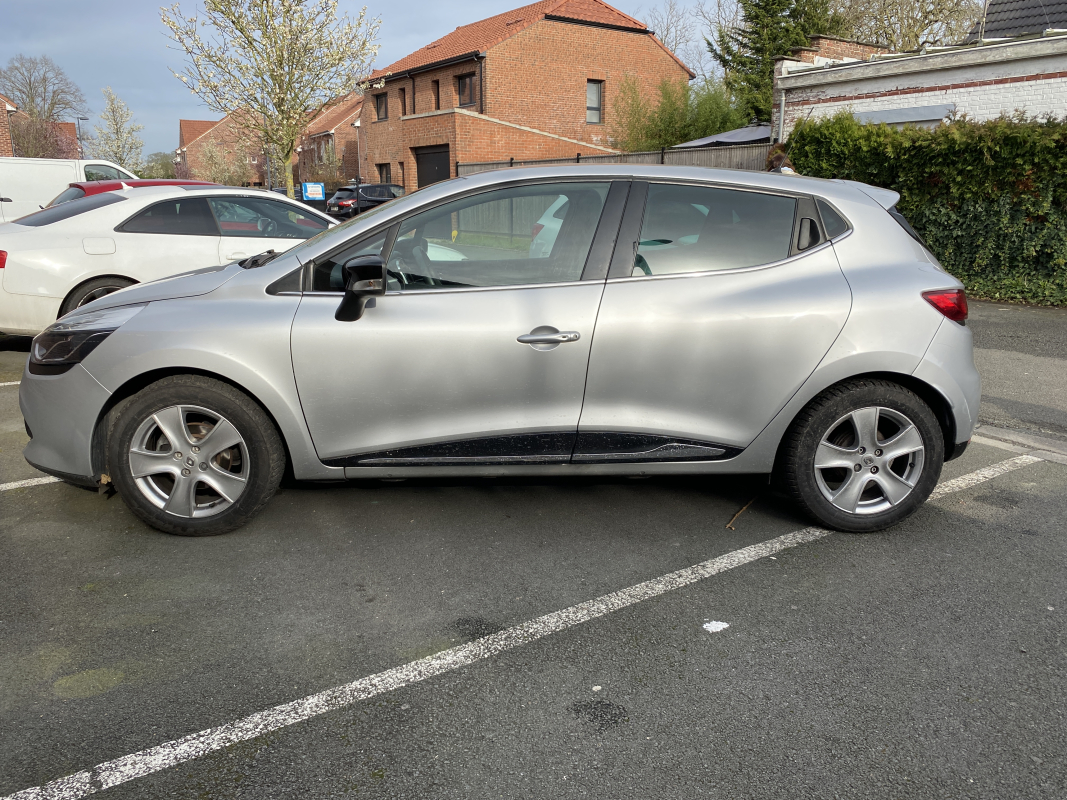 Renault Clio — 8