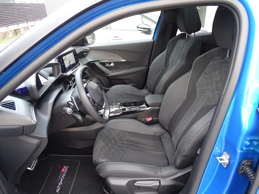 Peugeot 2008 — 11