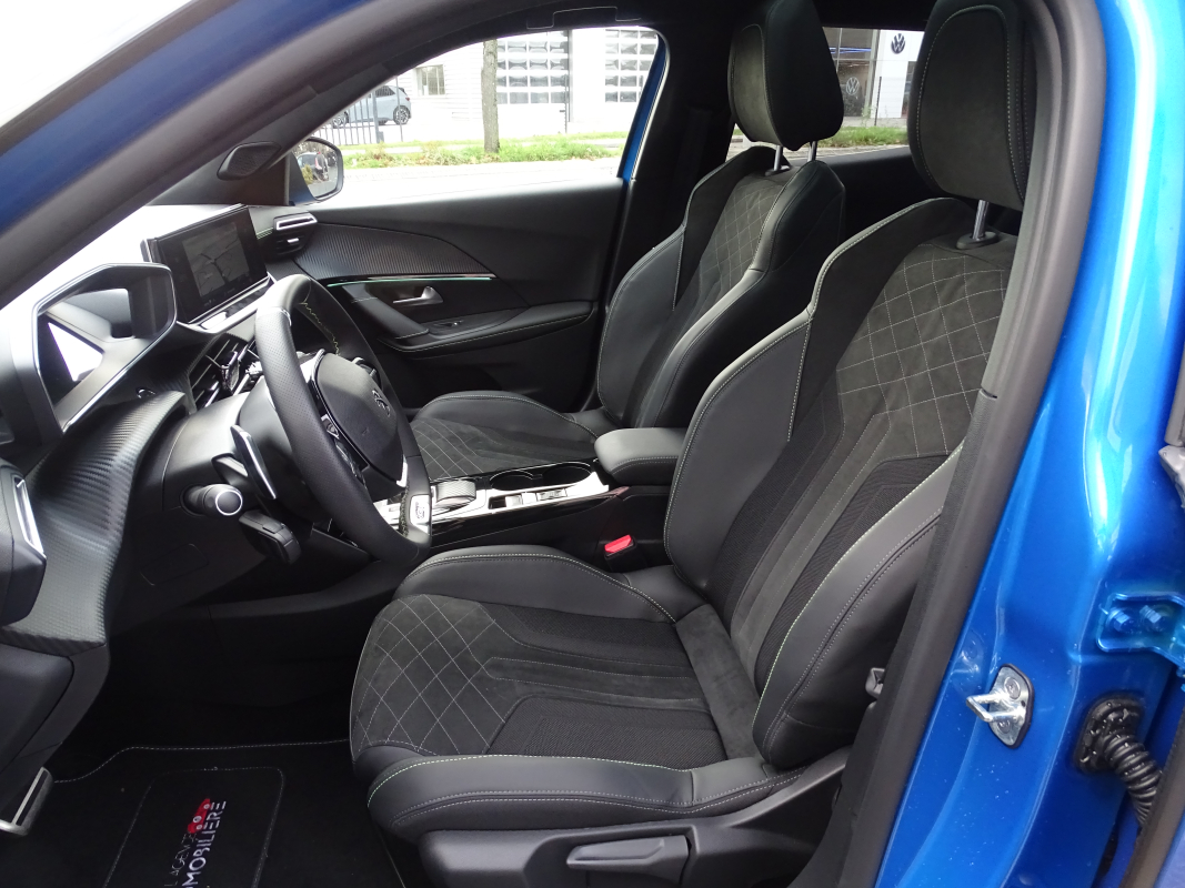 Peugeot 2008 — 24