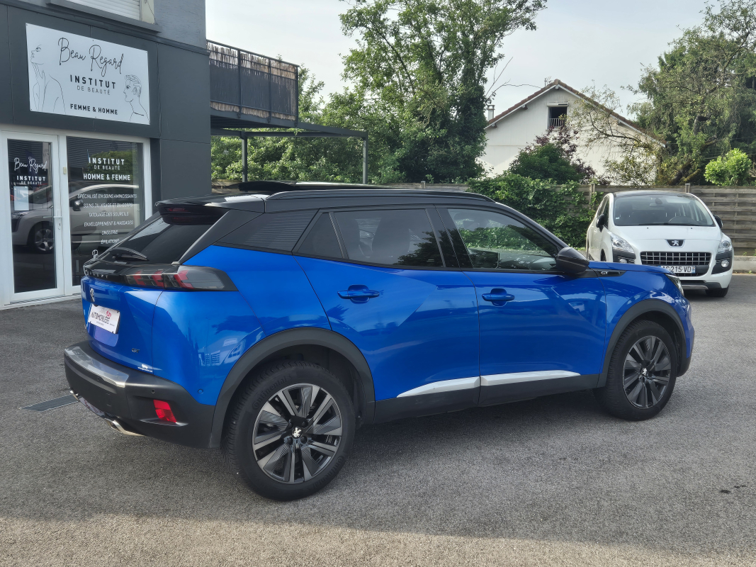 Peugeot 2008 — 10