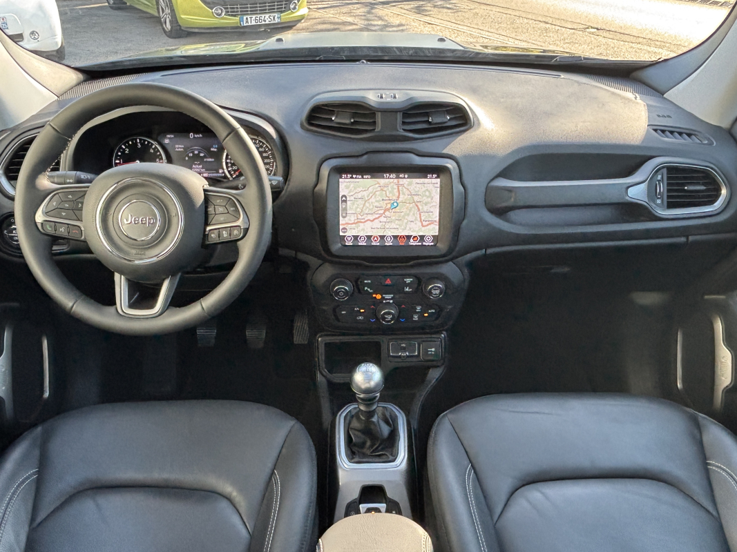 Jeep Renegade — 10