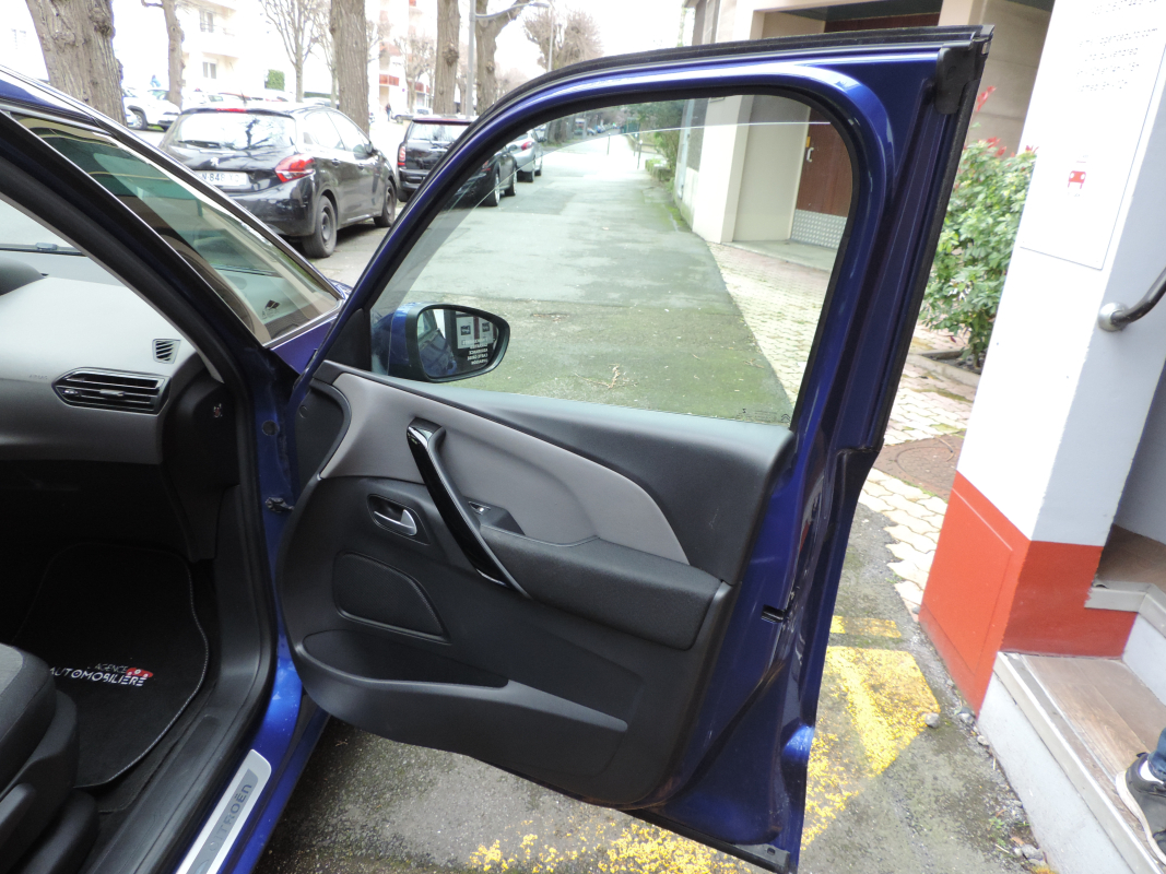Citroen C4 Picasso — 10