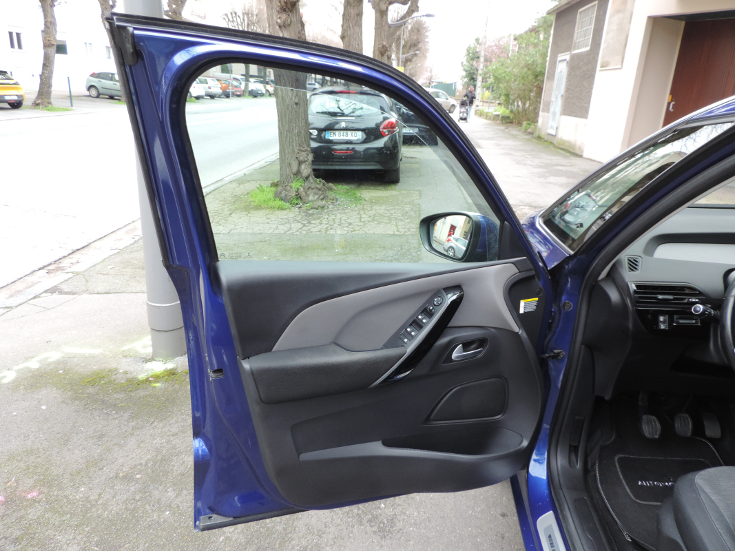 Citroen C4 Picasso — 13