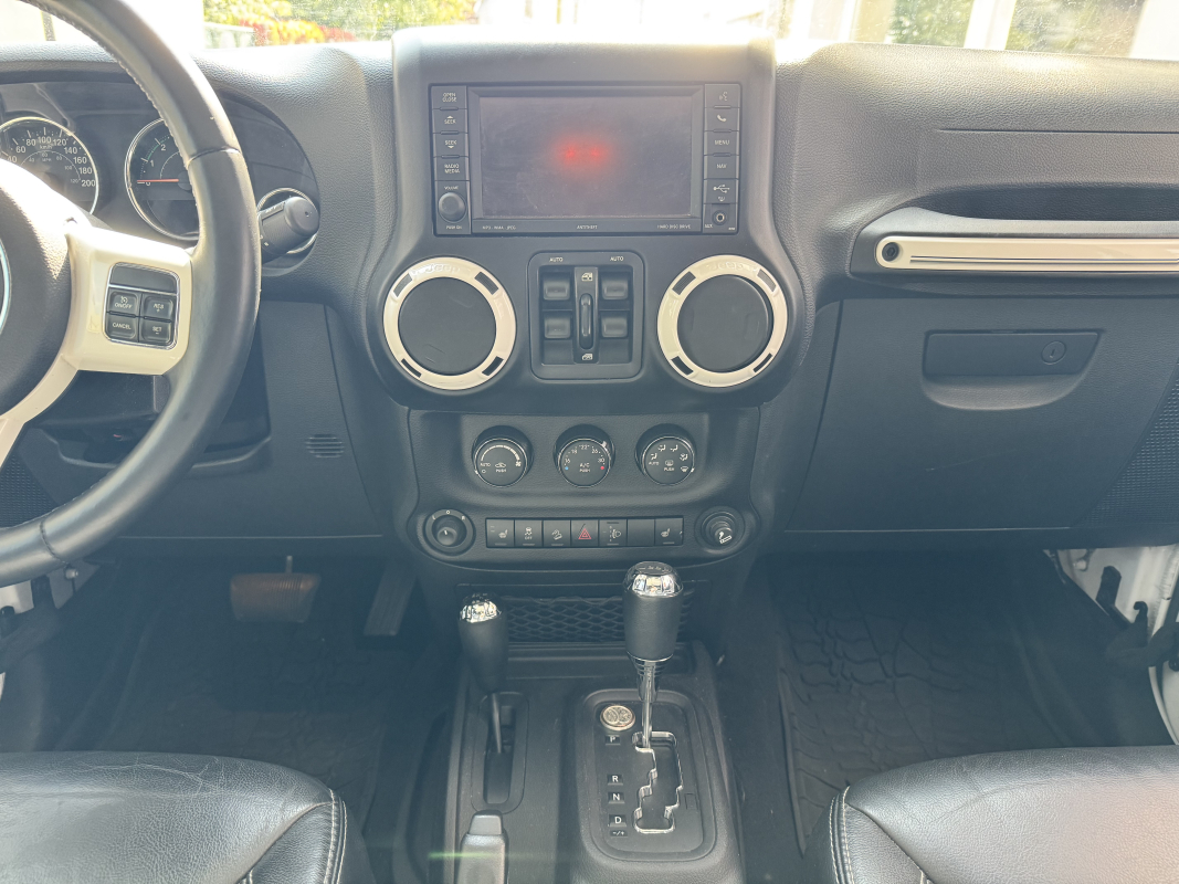 Jeep Wrangler Unlimited — 14