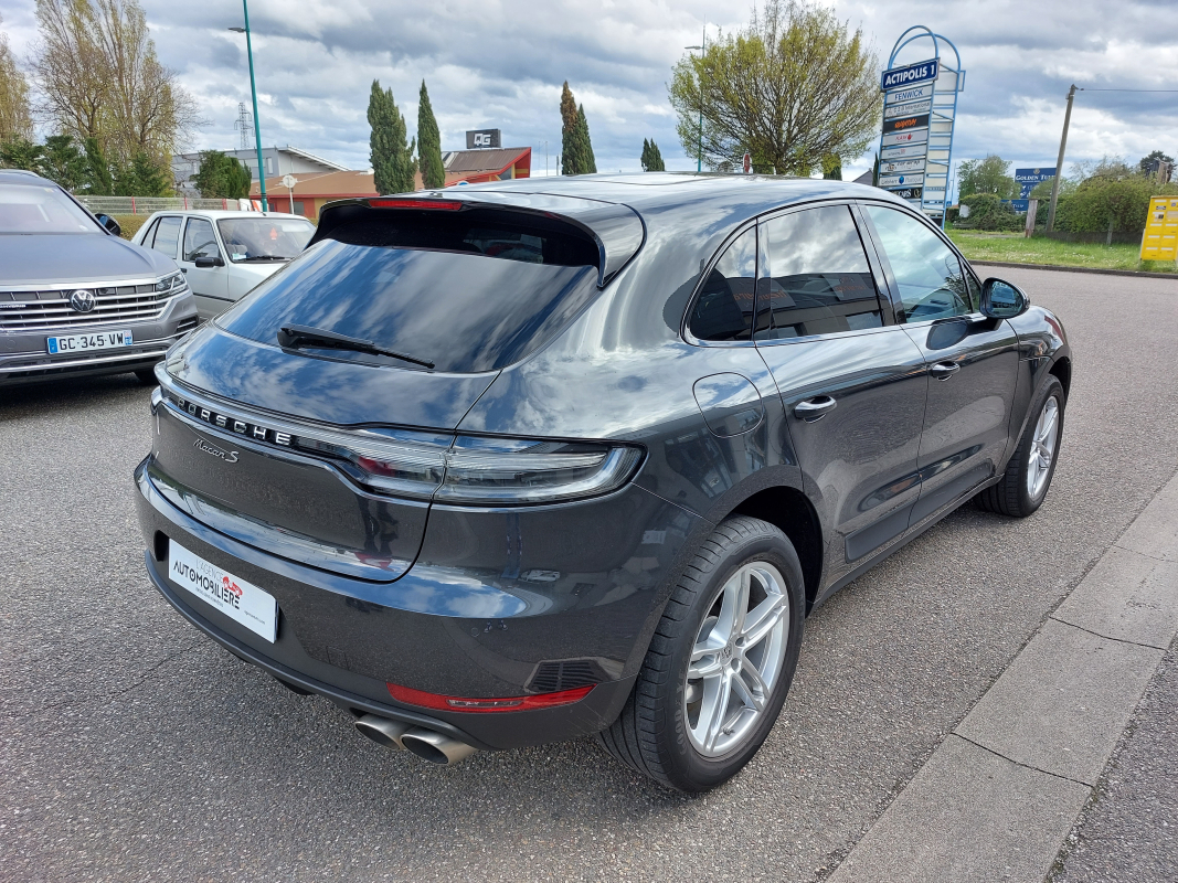 Porsche Macan — 9
