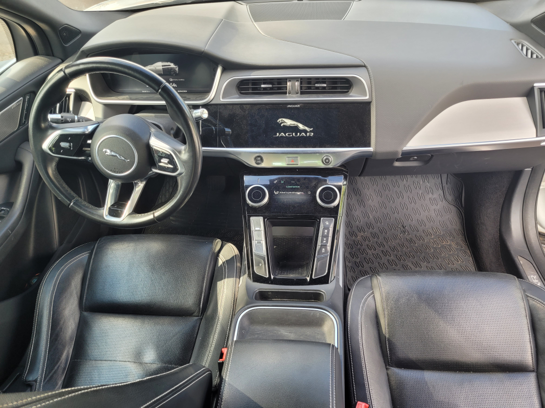 Jaguar I-Pace — 4