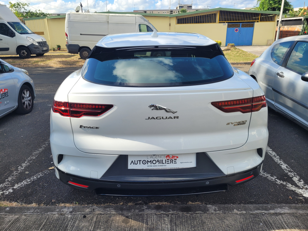 Jaguar I-Pace — 8