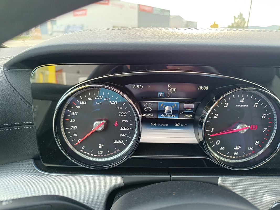 Mercedes Classe E Coupe — 37