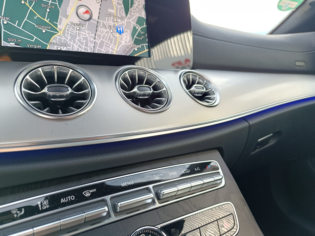 Mercedes Classe E Coupe — 38