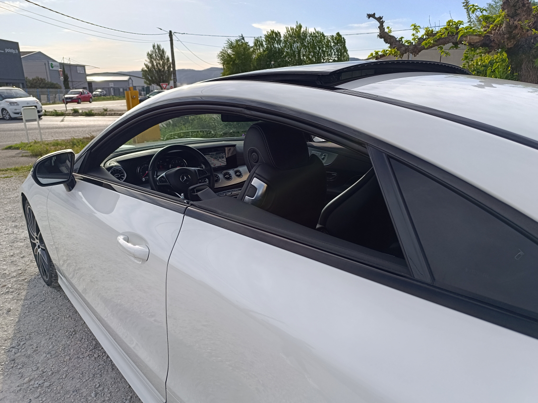Mercedes Classe E Coupe — 25
