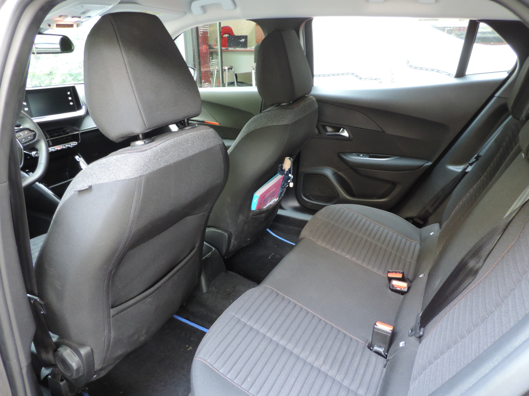 Peugeot 2008 — 16