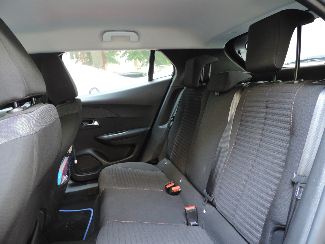 Peugeot 2008 — 17