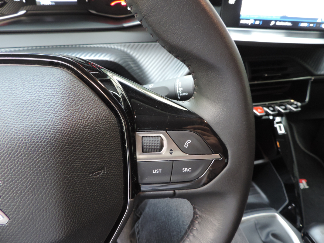 Peugeot 2008 — 22