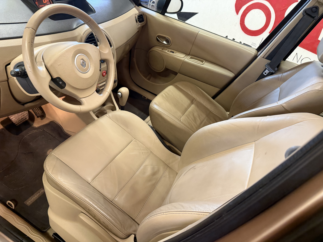 Renault Modus — 11