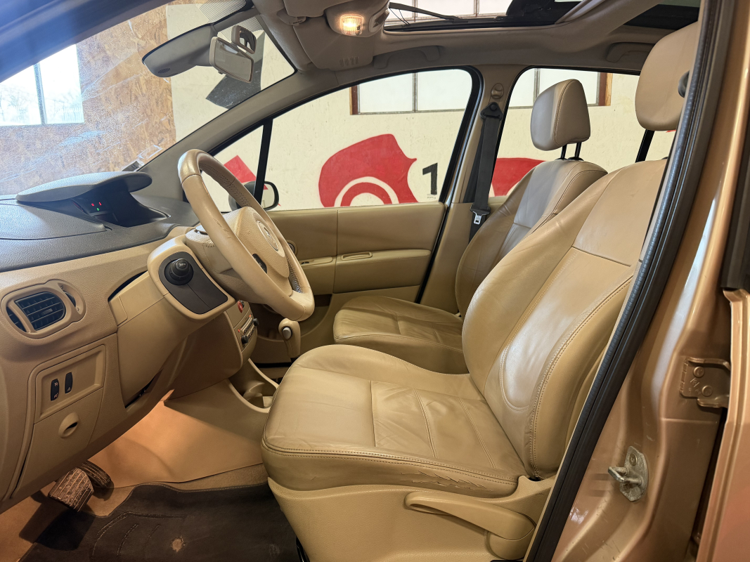 Renault Modus — 8
