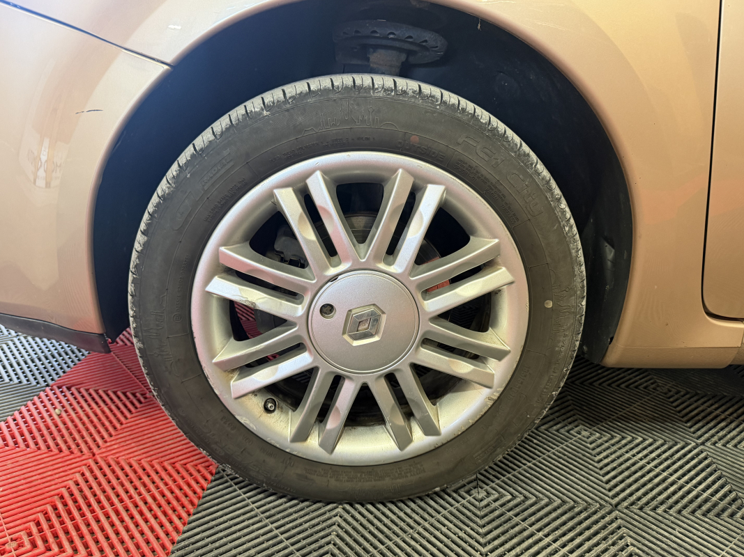 Renault Modus — 23
