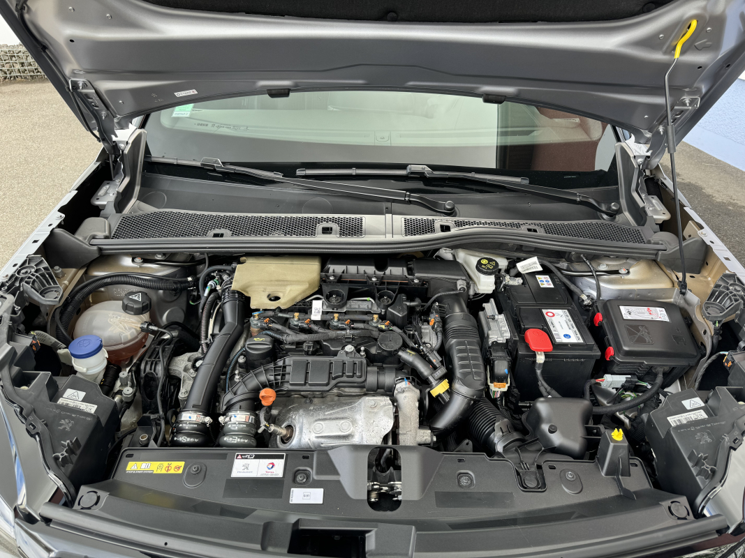 Peugeot 2008 — 31