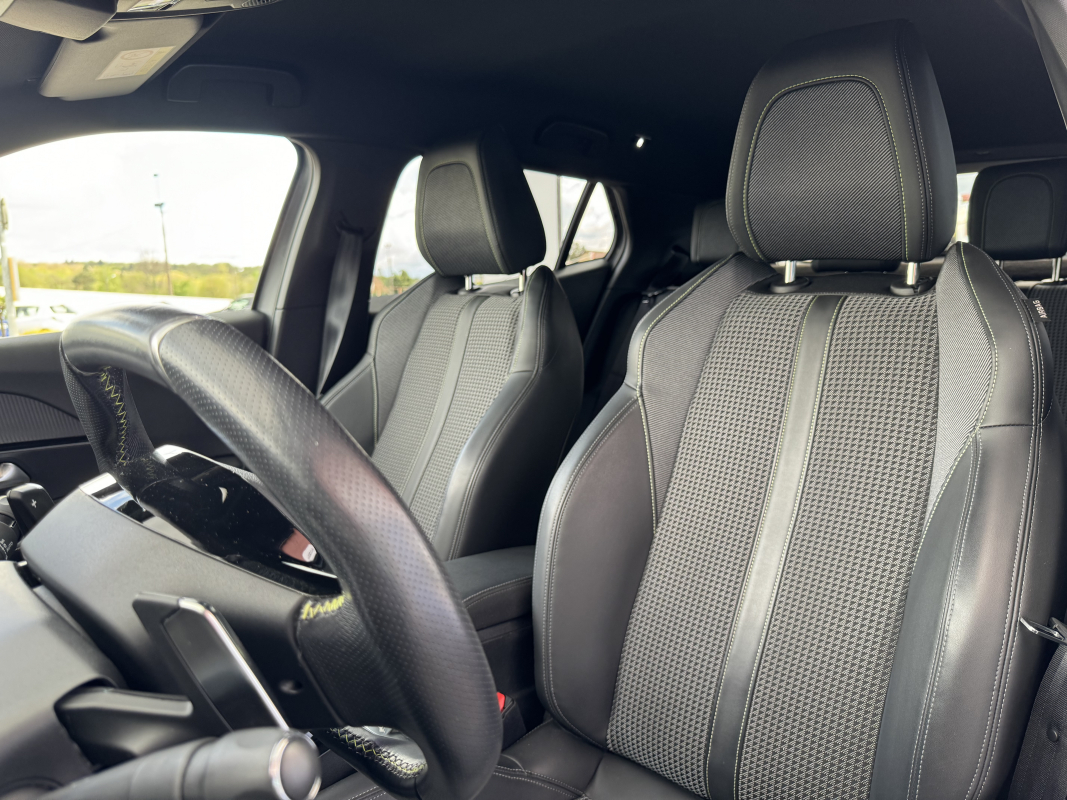 Peugeot 2008 — 9