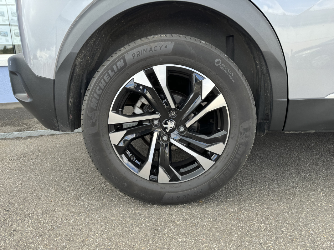 Peugeot 2008 — 19