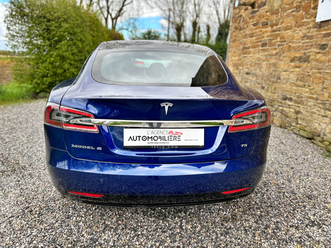 Tesla Model S — 7