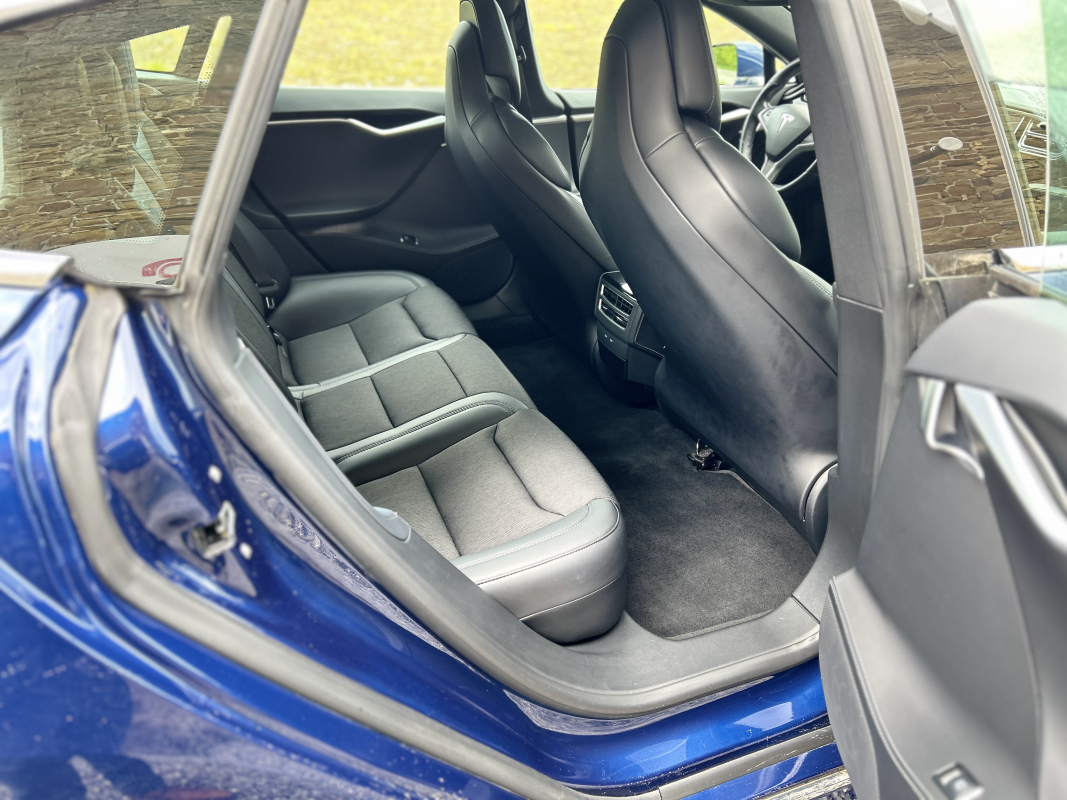 Tesla Model S — 18